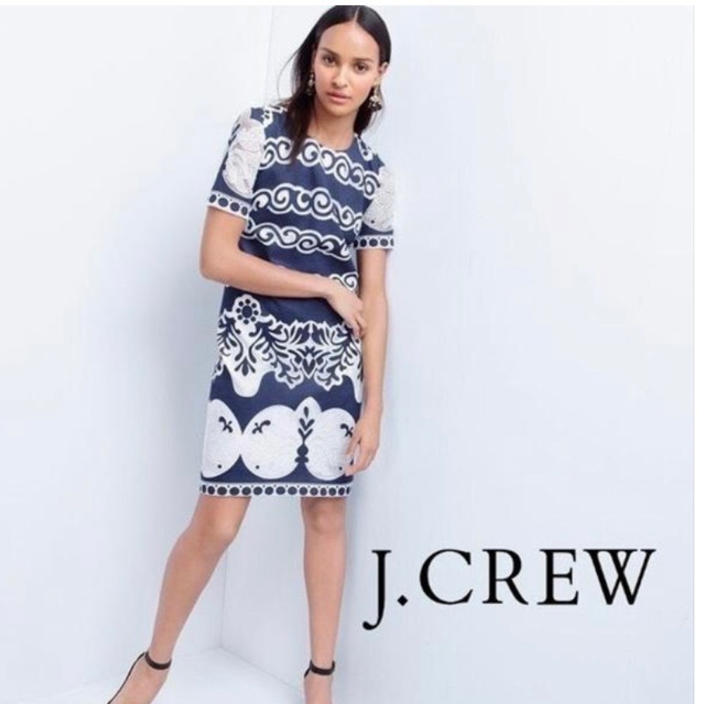 Stunning white and navy blue lace J.Crew dress! Size 4